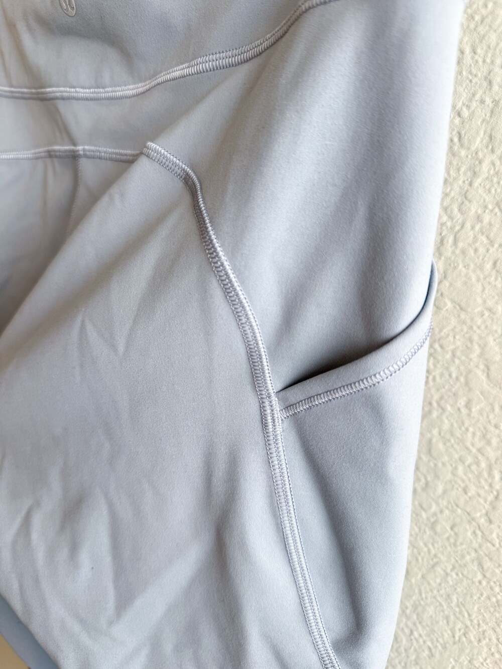 Lululemon Invigorate High Rise Tight 25” Pocket Size 10 Chambray Blue CHBY 25037 - Picture 7 of 10